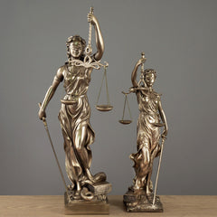 Light luxury justice goddess sculpture