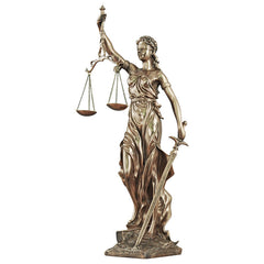 Light luxury justice goddess sculpture