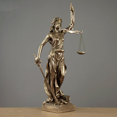 Light luxury justice goddess sculpture