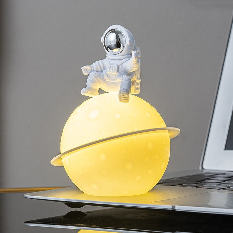 Astronaut Small Table Night Lamp Decoration
